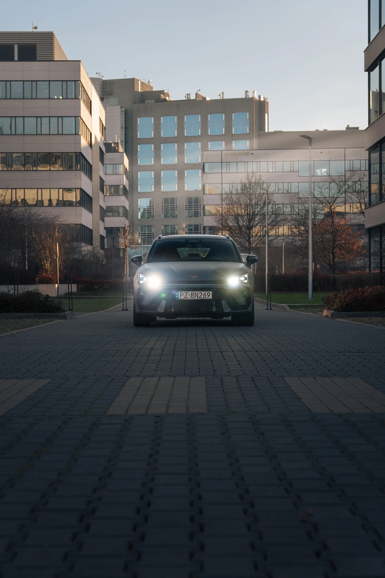 CUPRA Leon Sportstourer w przestrzeni miejskiej