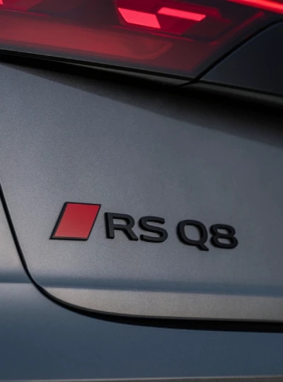 Audi RSQ8