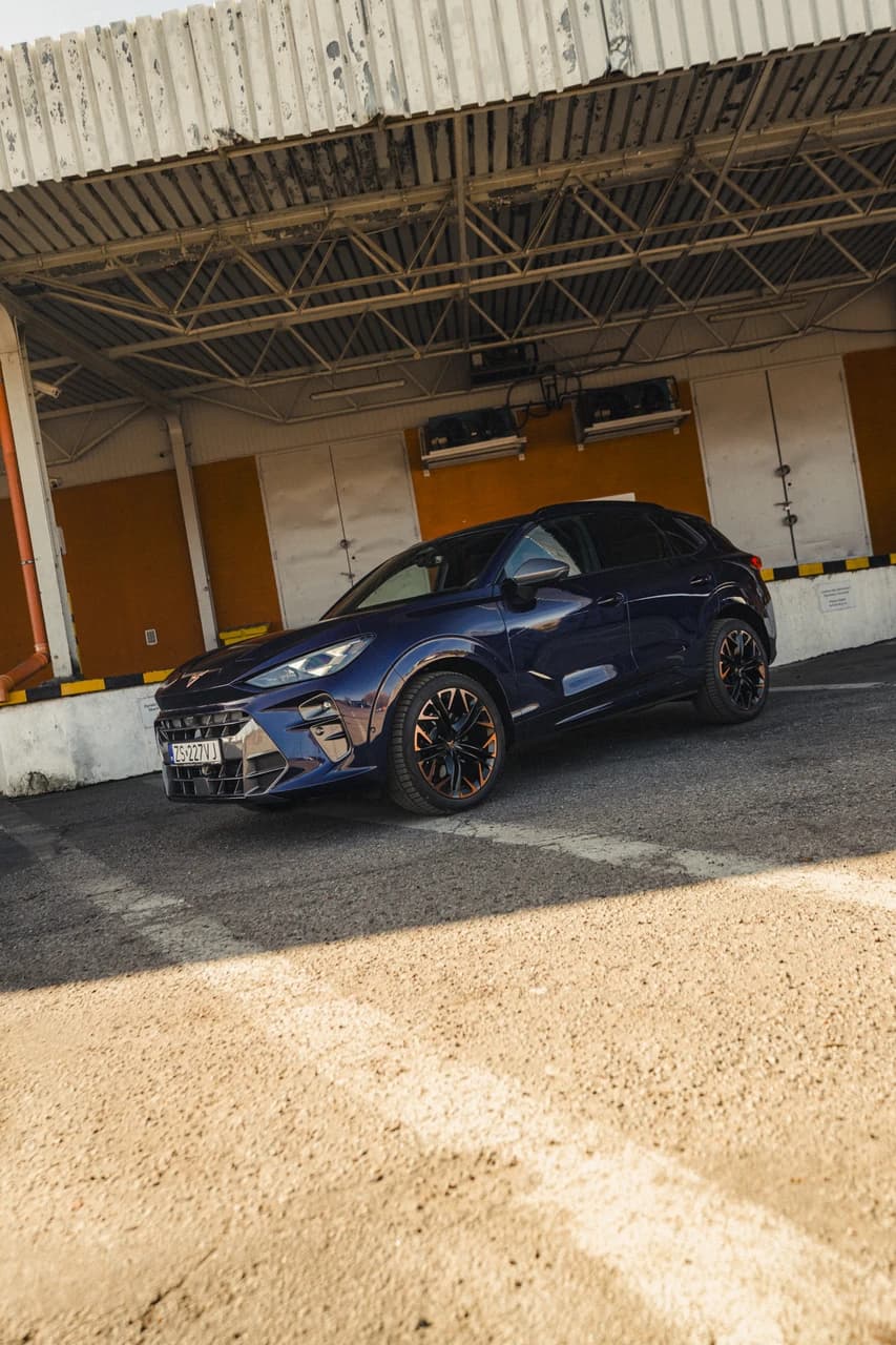 CUPRA Terramar na terenie Dźwigozaurów w Szczecinie