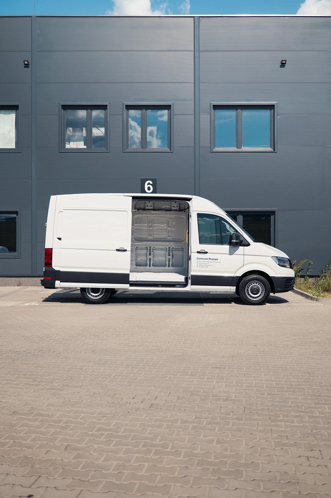 Volkswagen Crafter dla branży kurierskiej – Najem od 2 213 zł netto miesięcznie