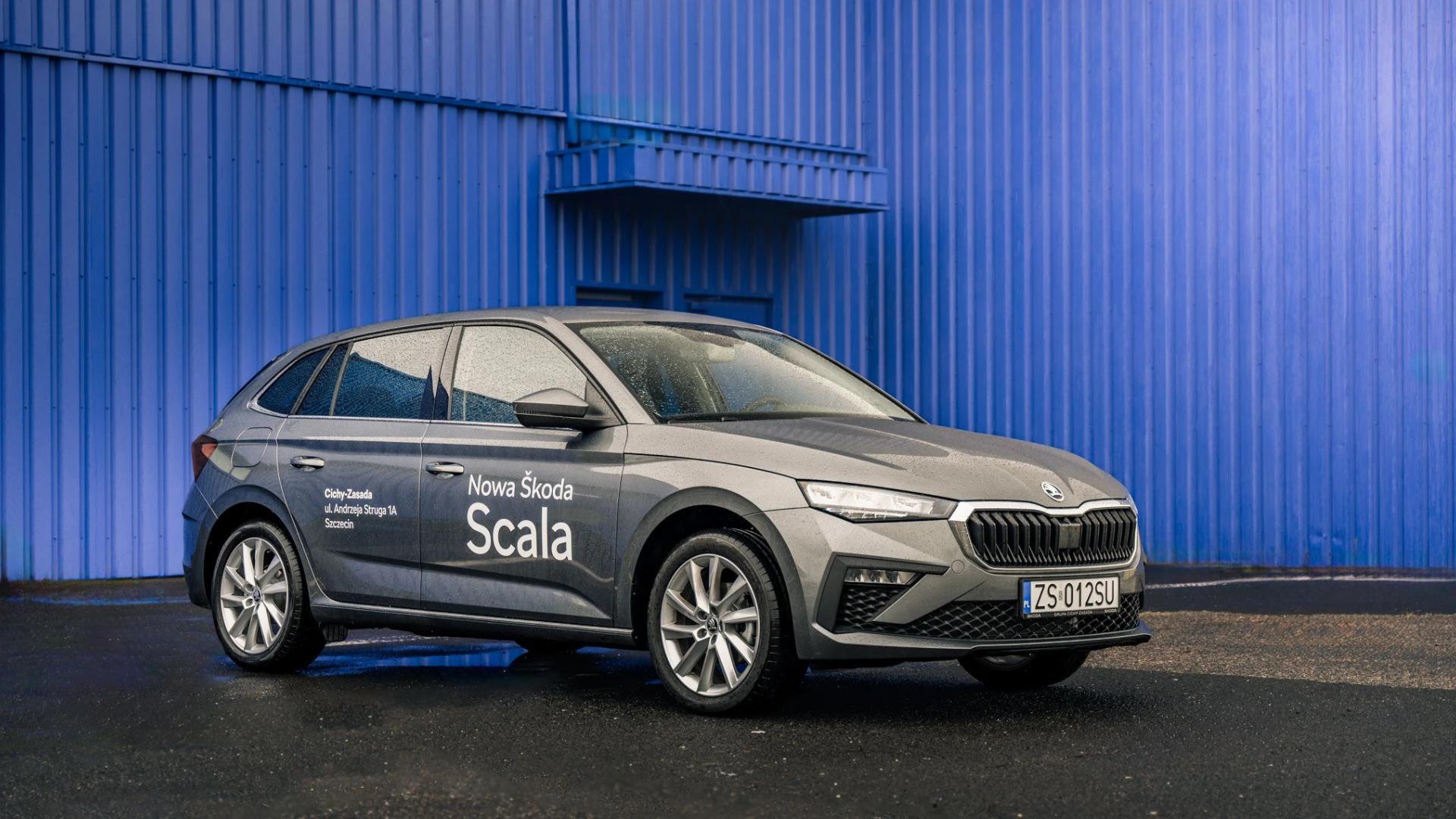 Czarna Skoda Octavia