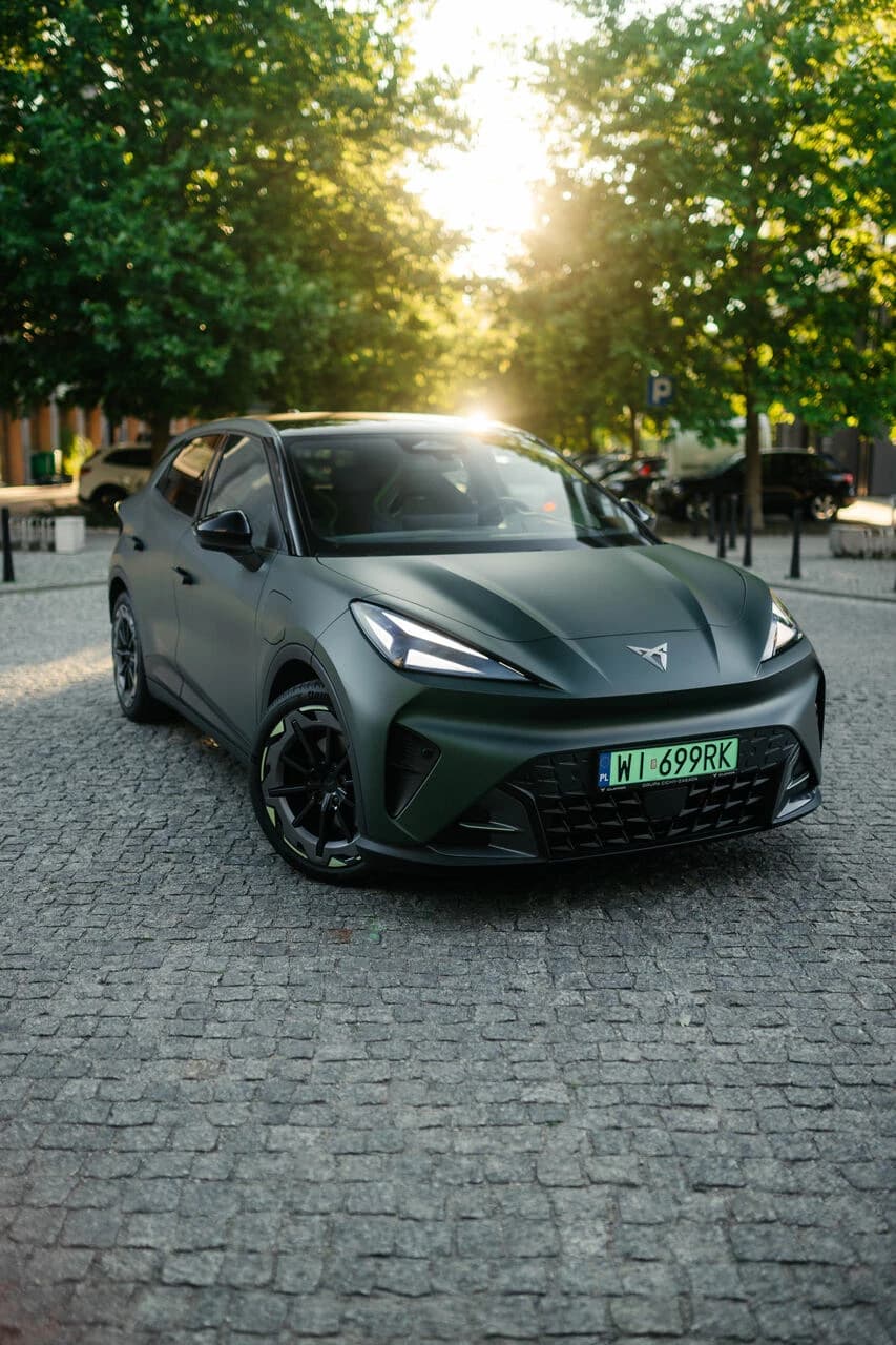 CUPRA Raval w warszawskim parku