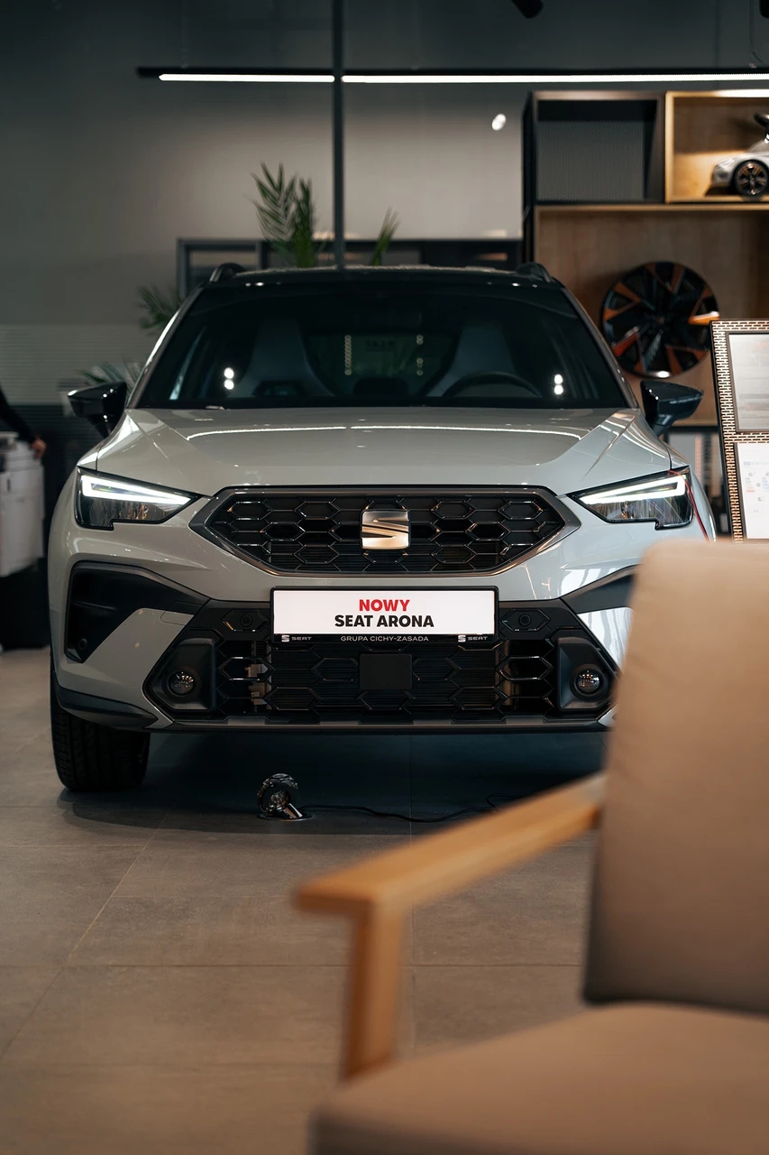 Nowy SEAT Arona na ekspozycji w salonie SEAT Poznań Komorniki