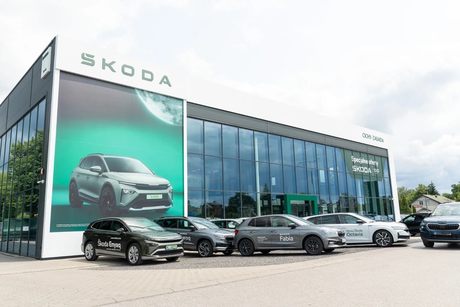 Salon Skody na ulicy Modlińskiej w Warszawie