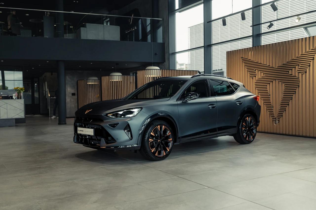 Nowa CUPRA Formentor na ekspozycji w salonie CUPRA Studio Szczecin przy ulicy Południowej 6