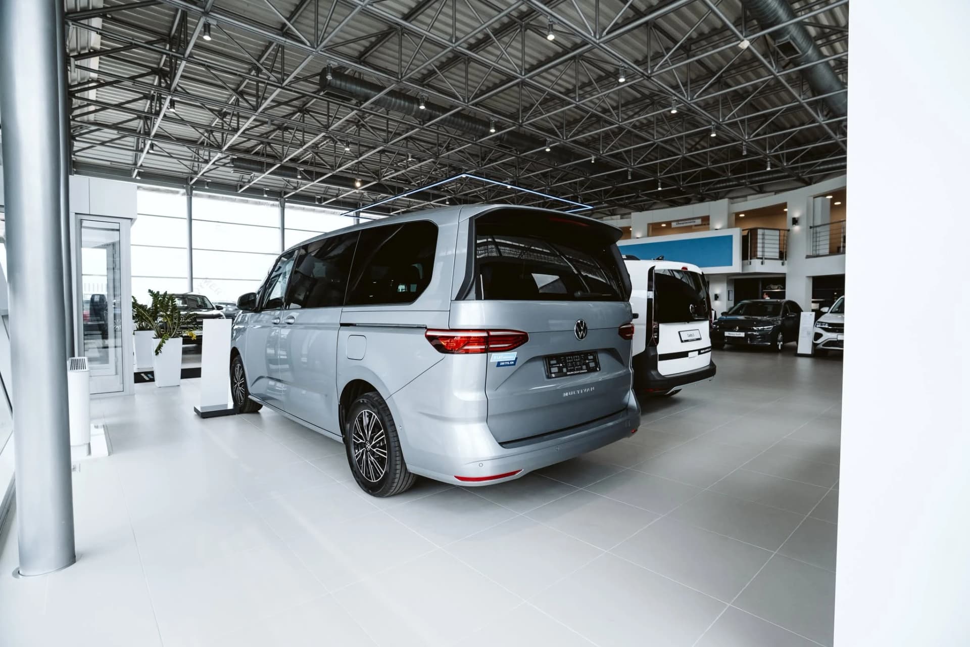 Wakacyjna promocja Volkswagen Samochody Dostawcze w salonie Cichy-Zasada Kraków
