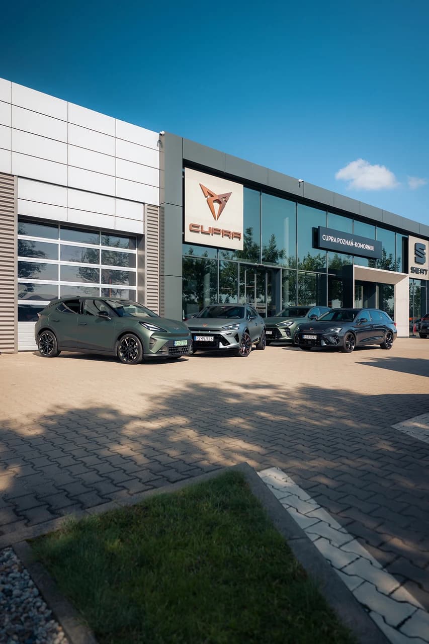 Modele CUPRA przed CUPRA Studio Poznań-Komorniki