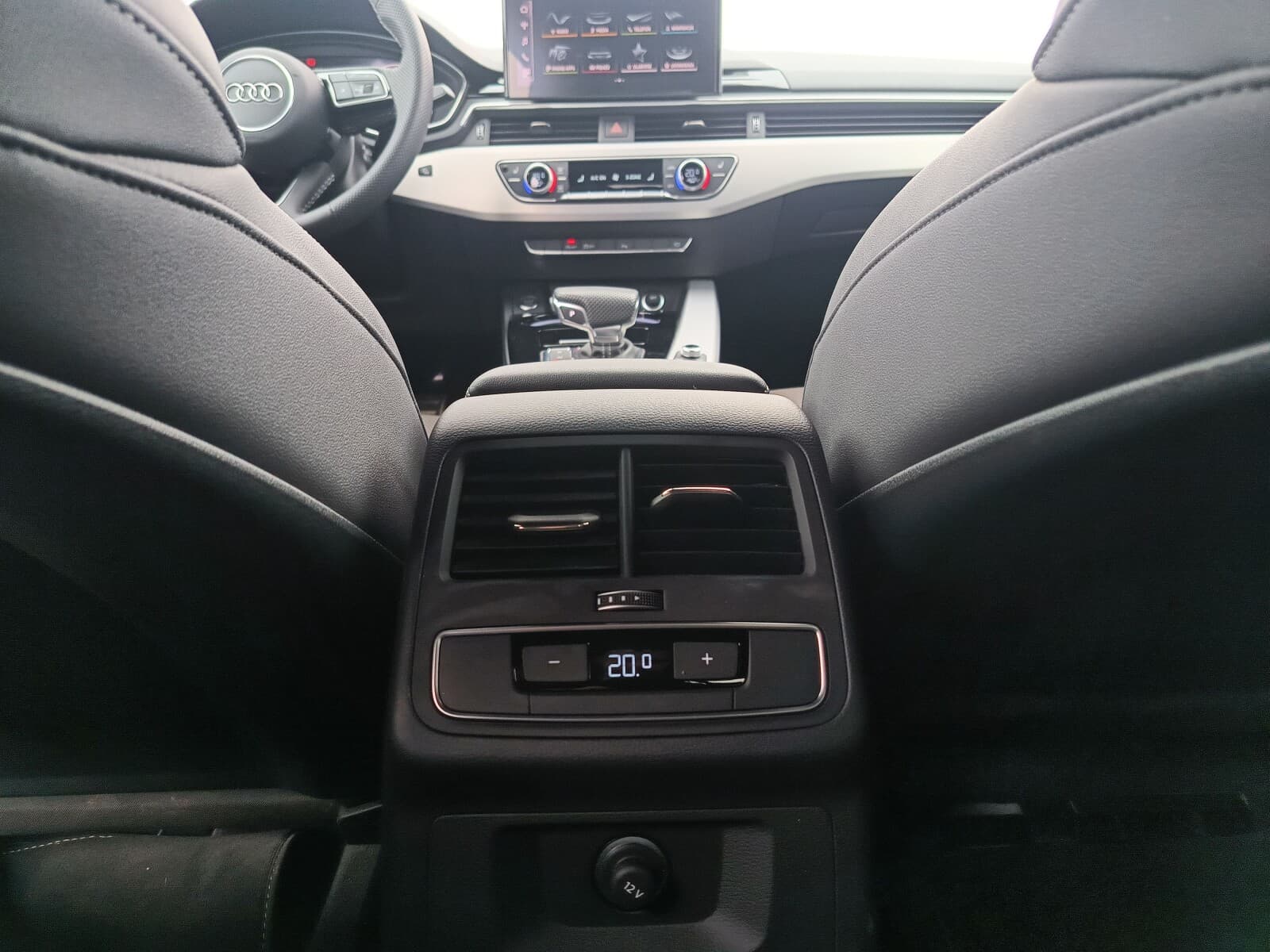 Audi A4 Limousine