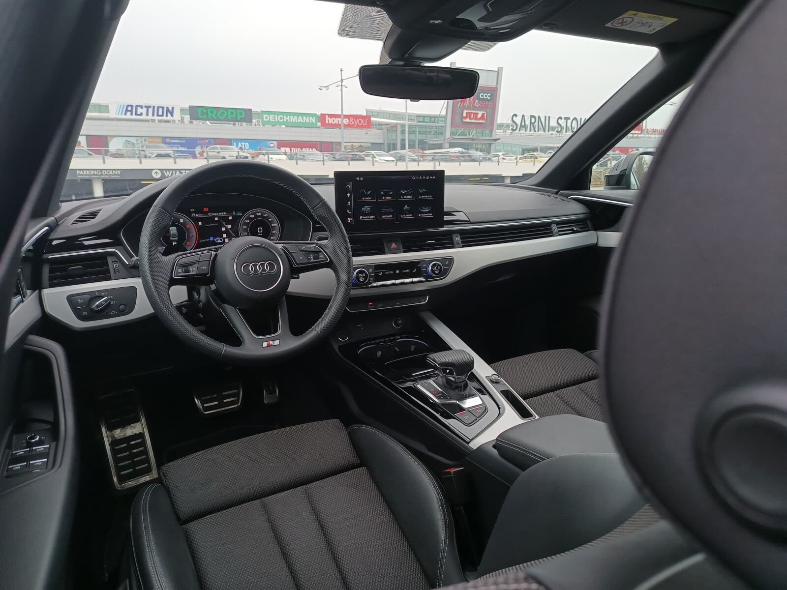 Audi A4 Limousine
