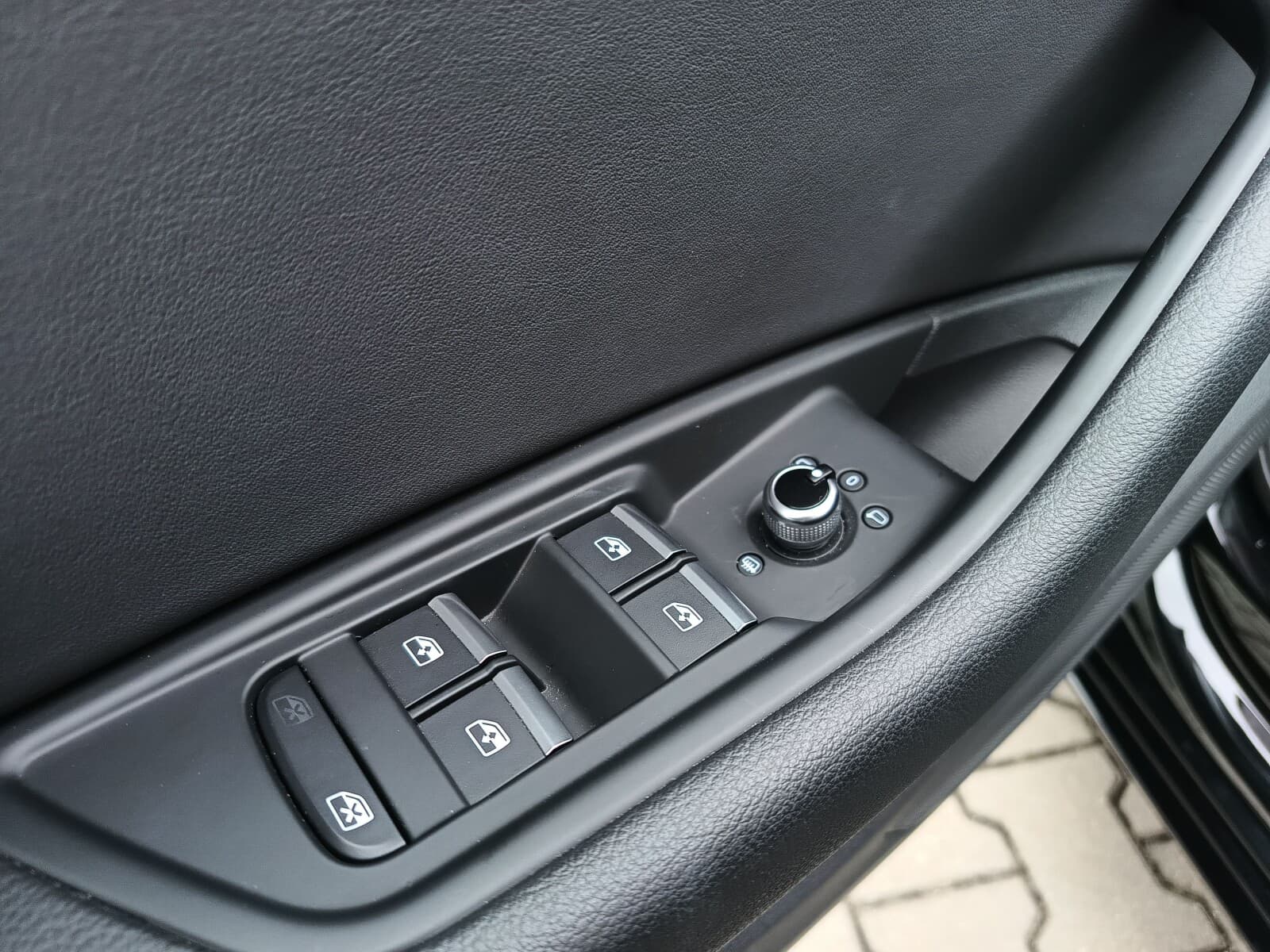 Audi A4 Limousine