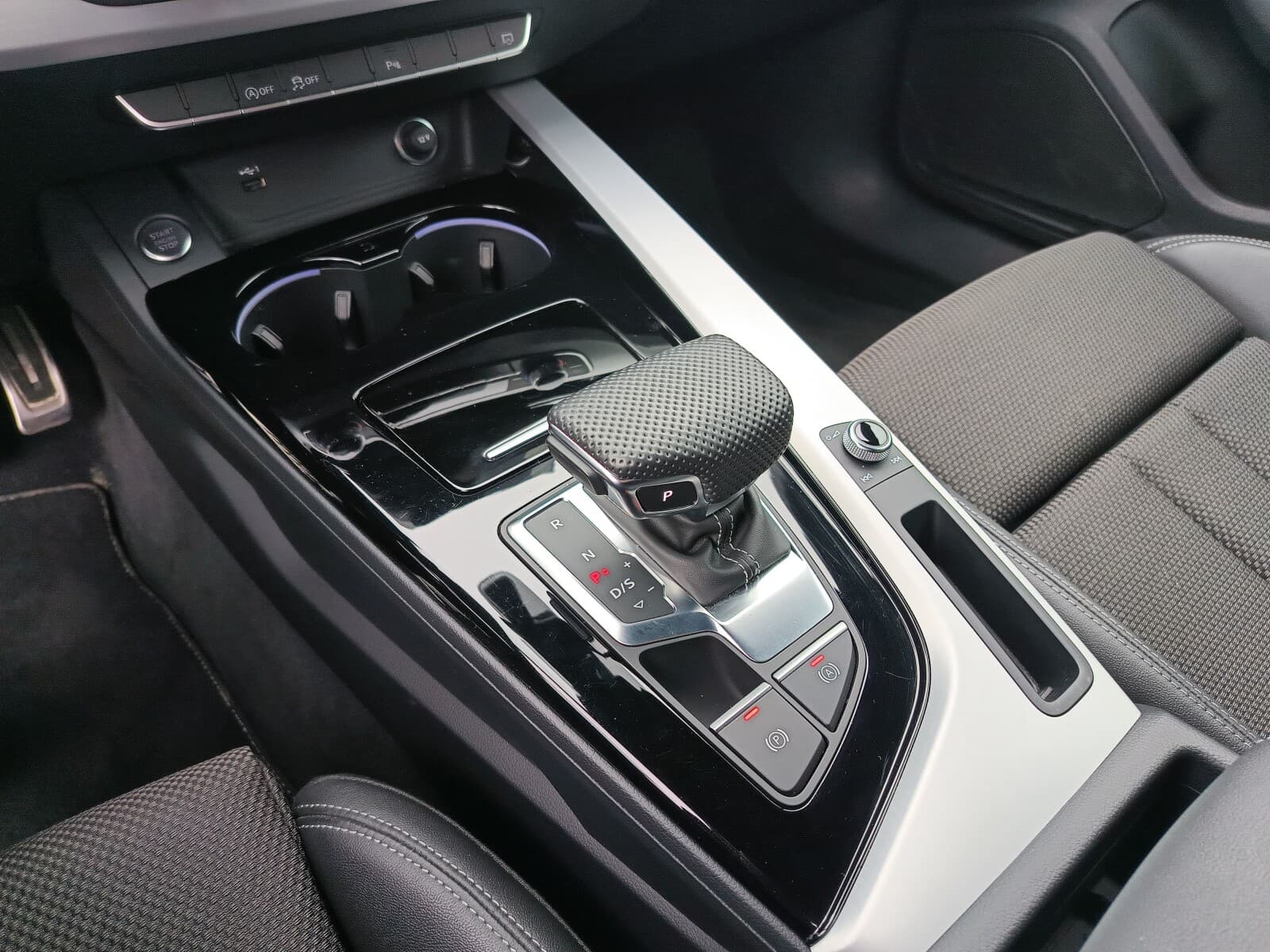 Audi A4 Limousine