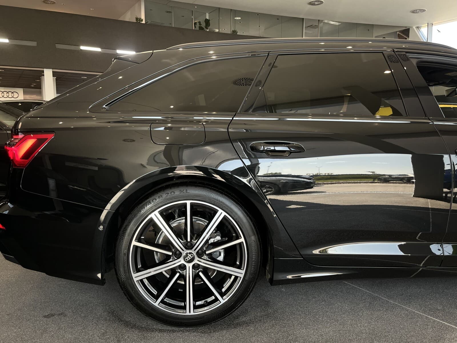 Audi A6 Avant