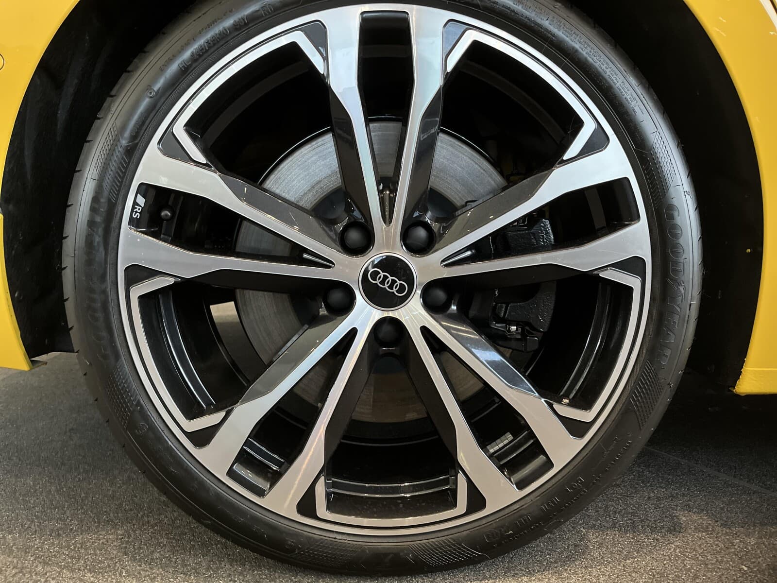 Audi S5 Avant