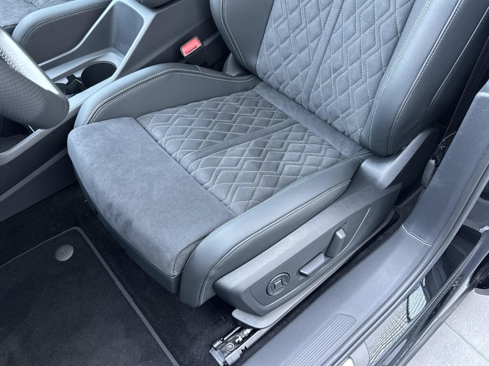 Audi Q4