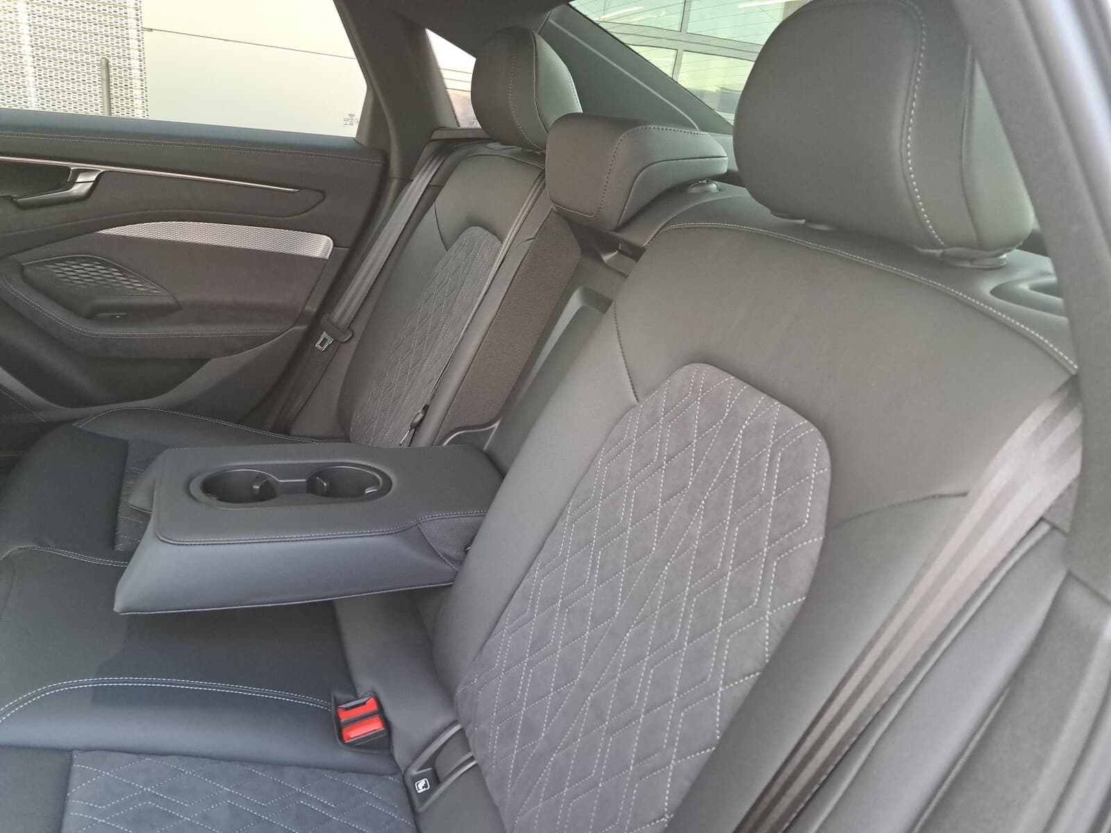 Audi A6 Limousine