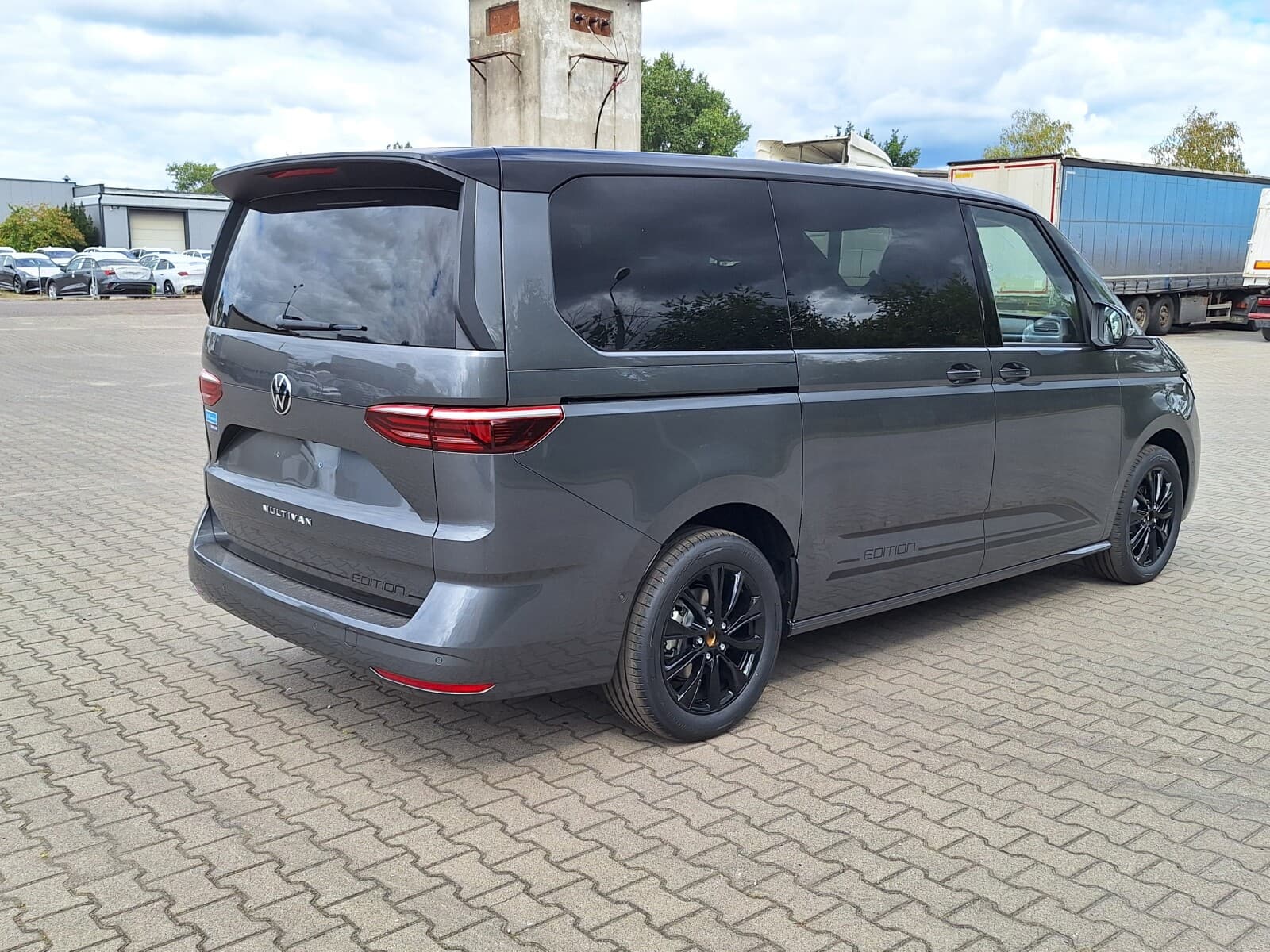 Volkswagen Nowy Multivan