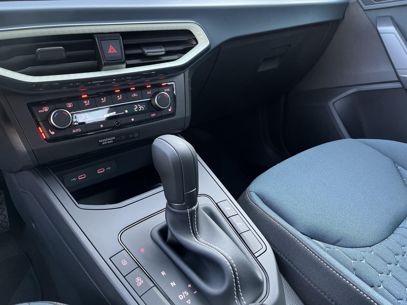 Seat Arona