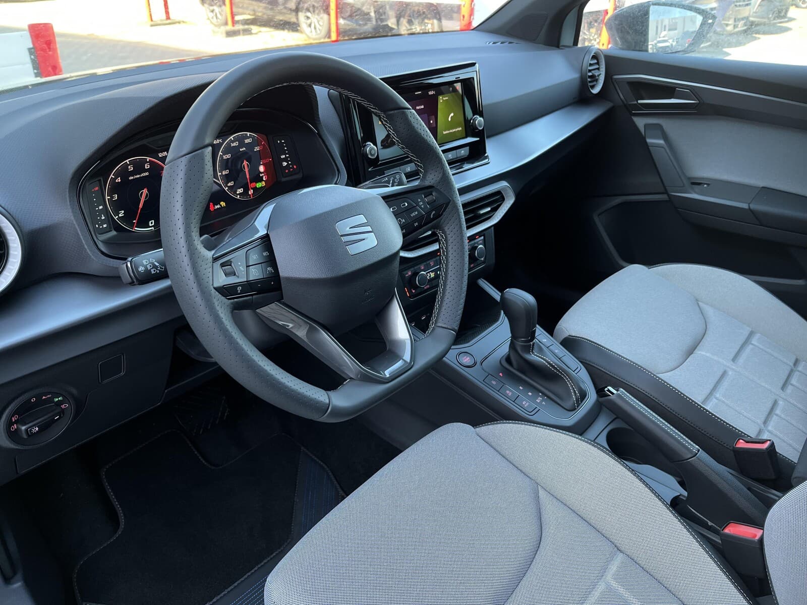 Seat Arona