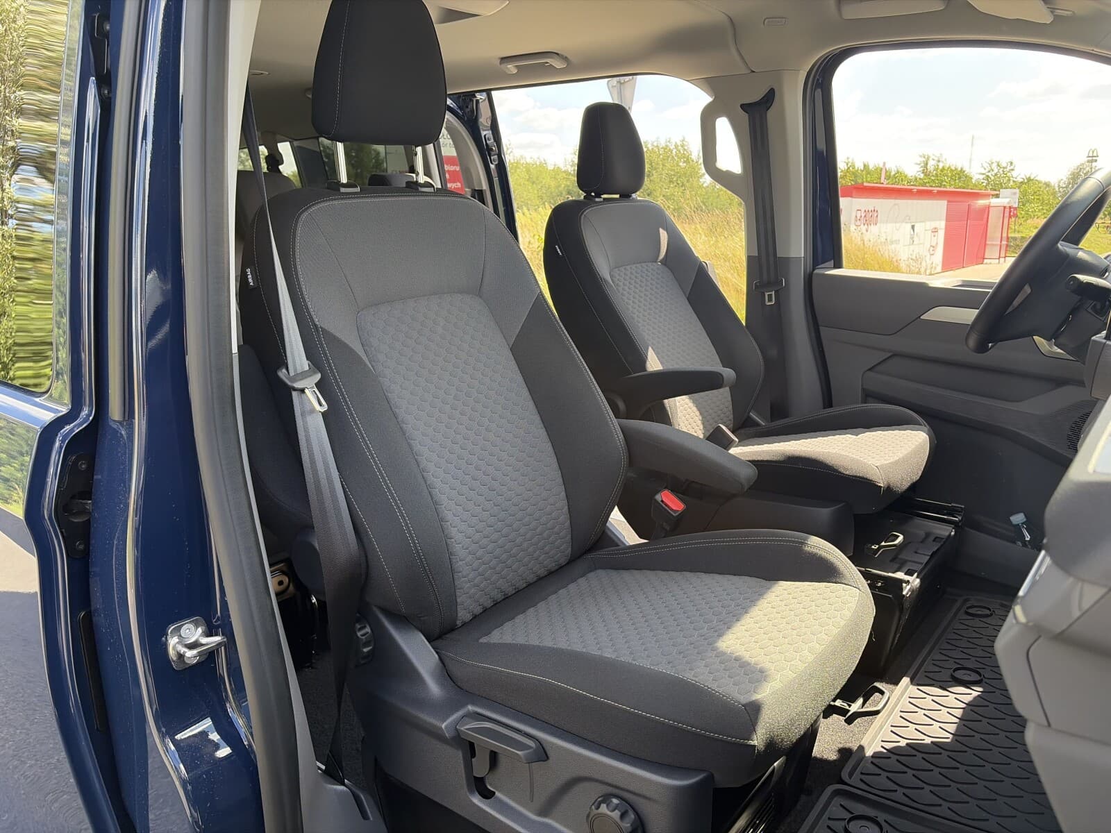 Volkswagen Nowa Caravelle