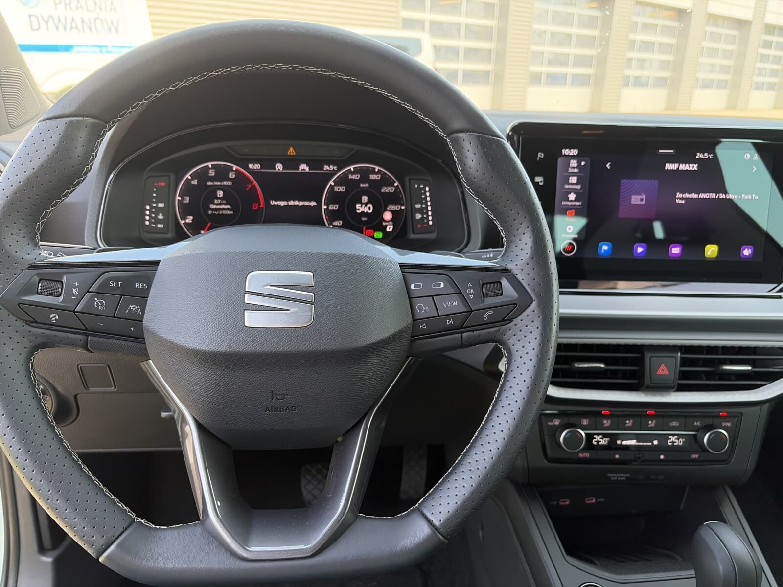 Seat Arona