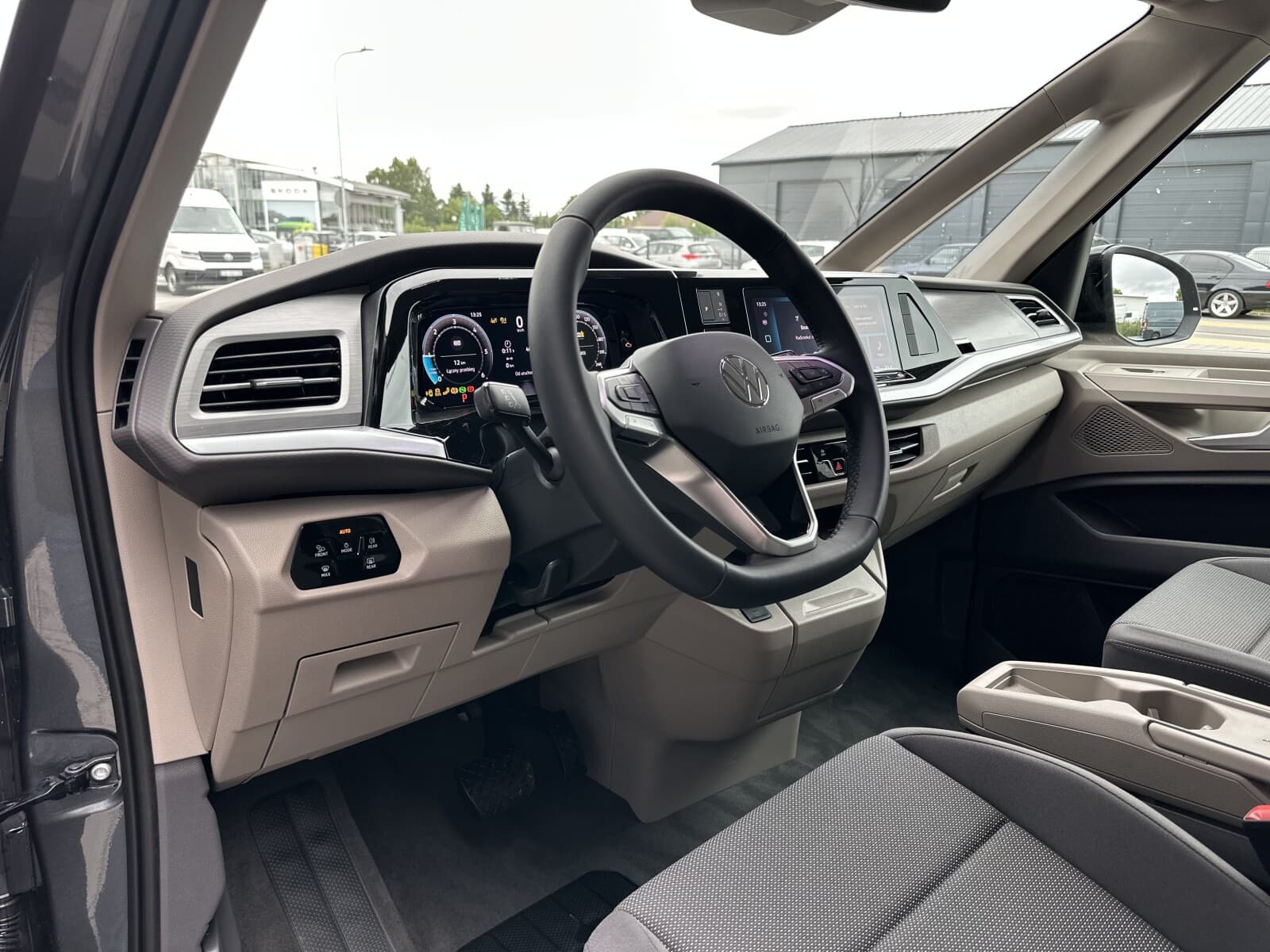 Volkswagen Nowy Multivan