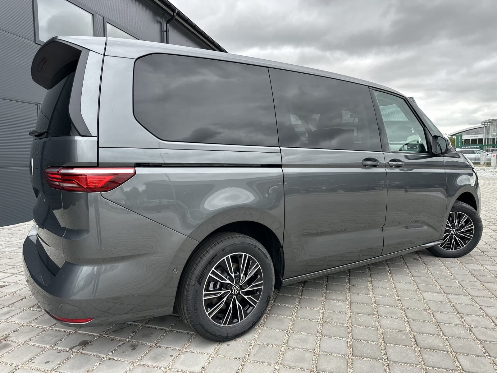 Volkswagen Nowy Multivan