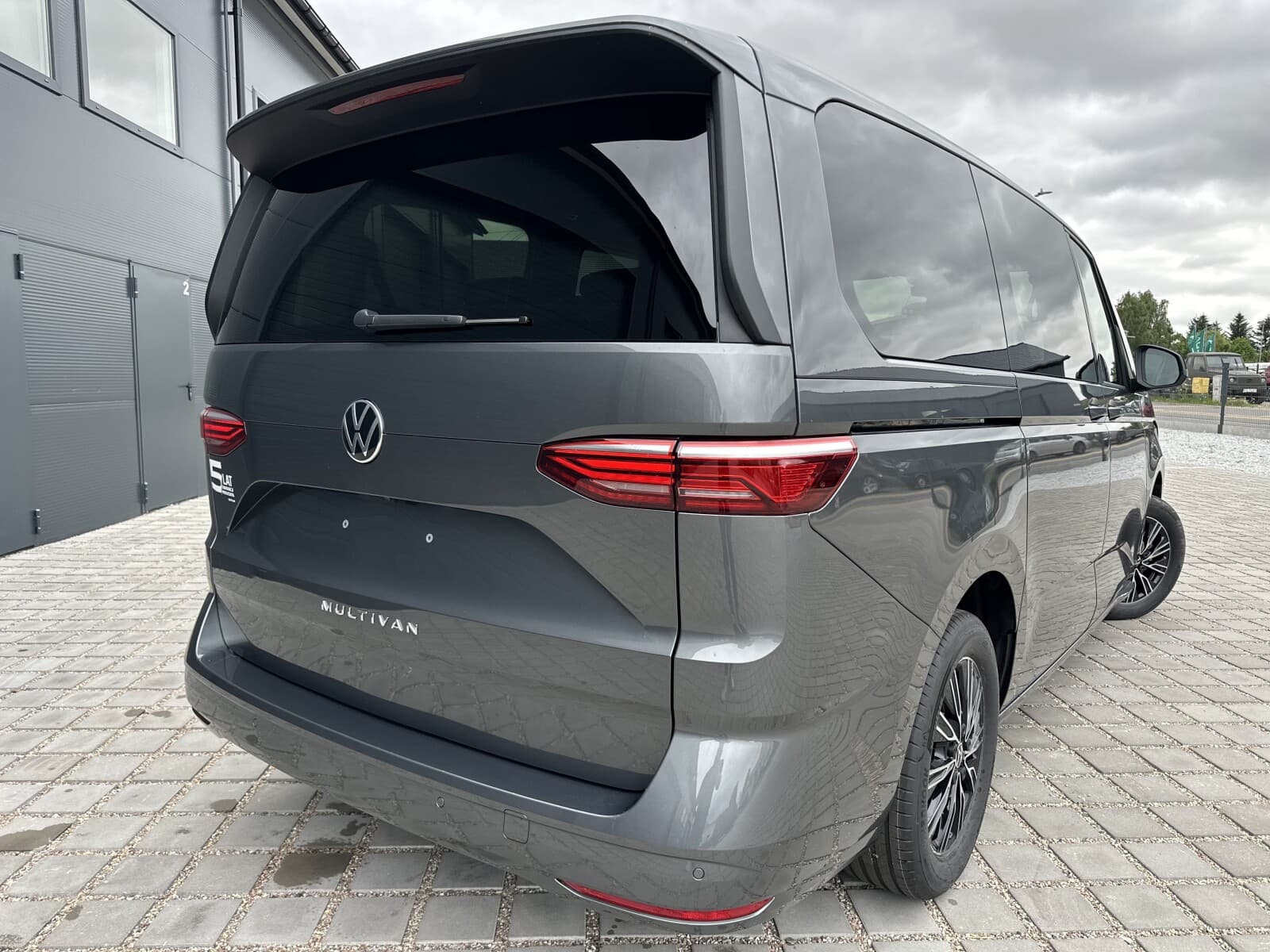 Volkswagen Nowy Multivan