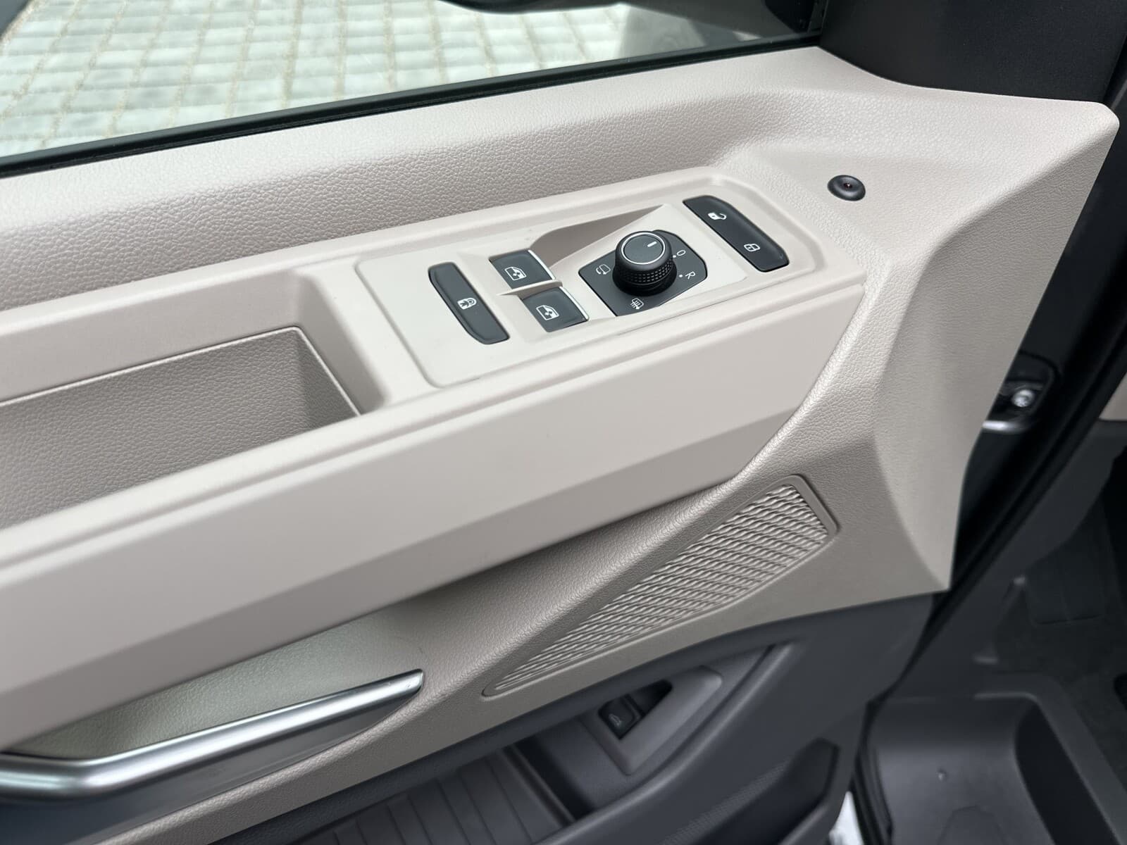Volkswagen Nowy Multivan