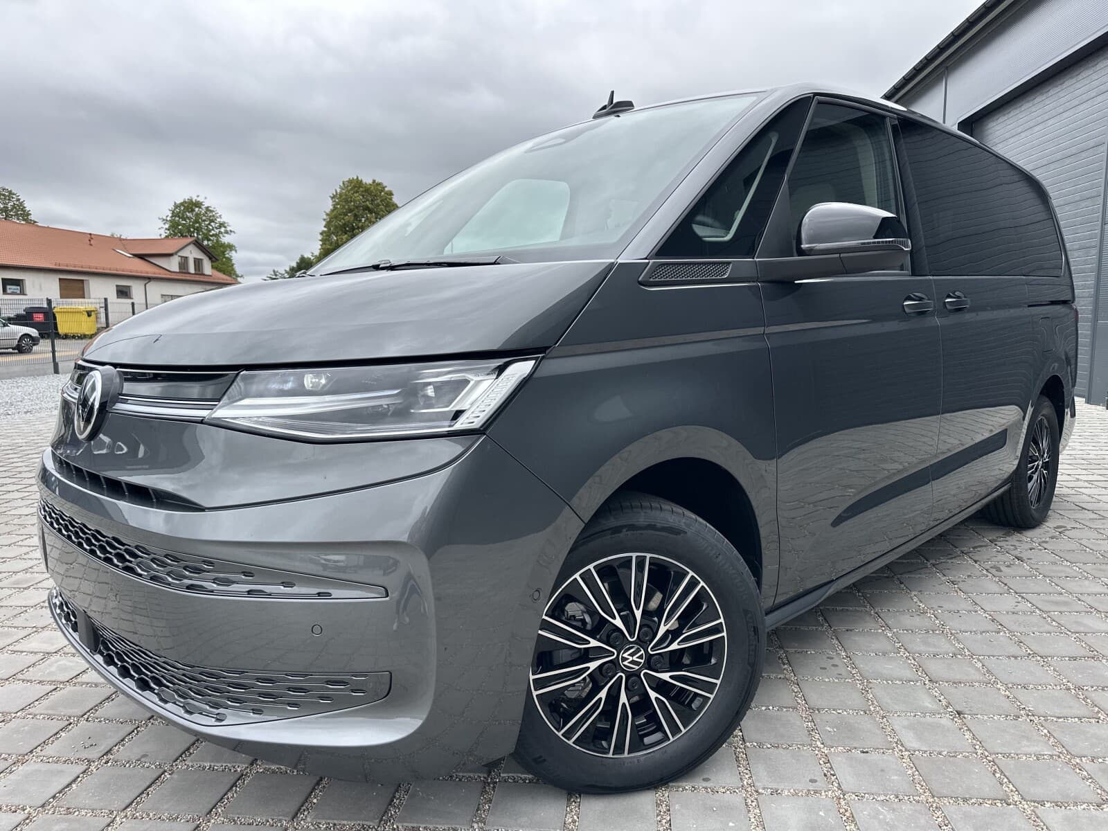 Volkswagen Nowy Multivan