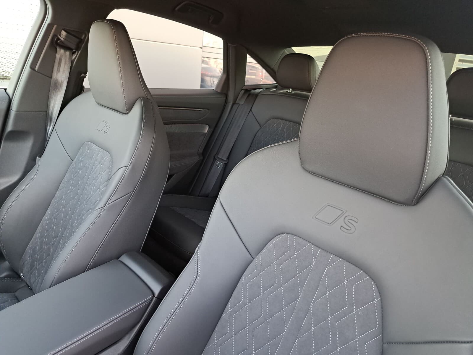 Audi A6 Limousine