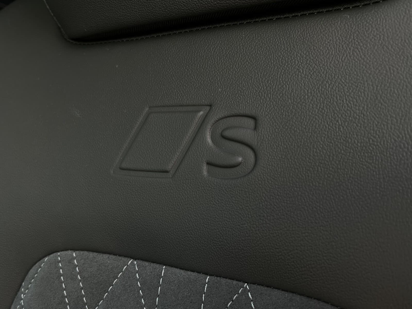 Audi A6 Limousine