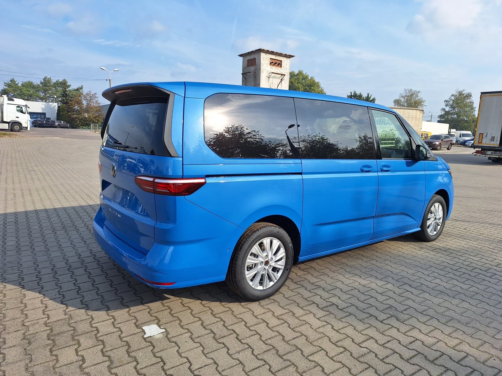Volkswagen Nowy Multivan