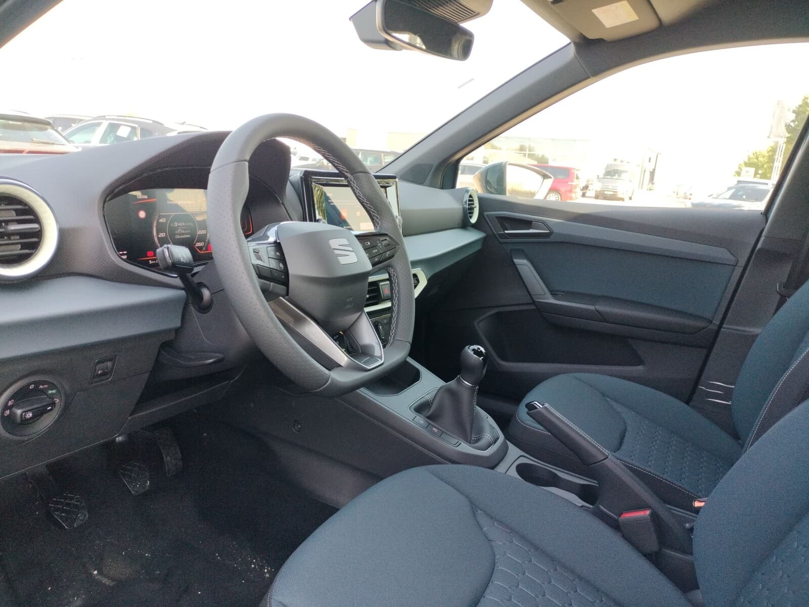 Seat Arona