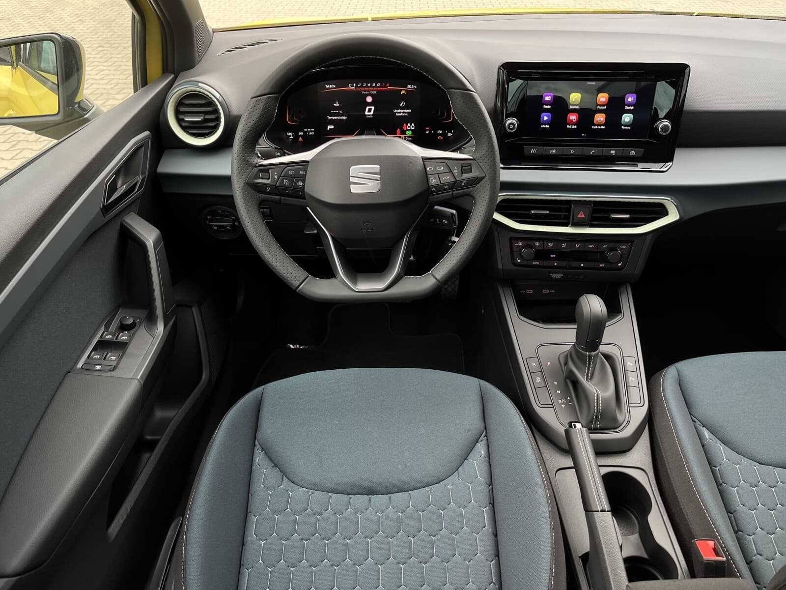 Seat Arona