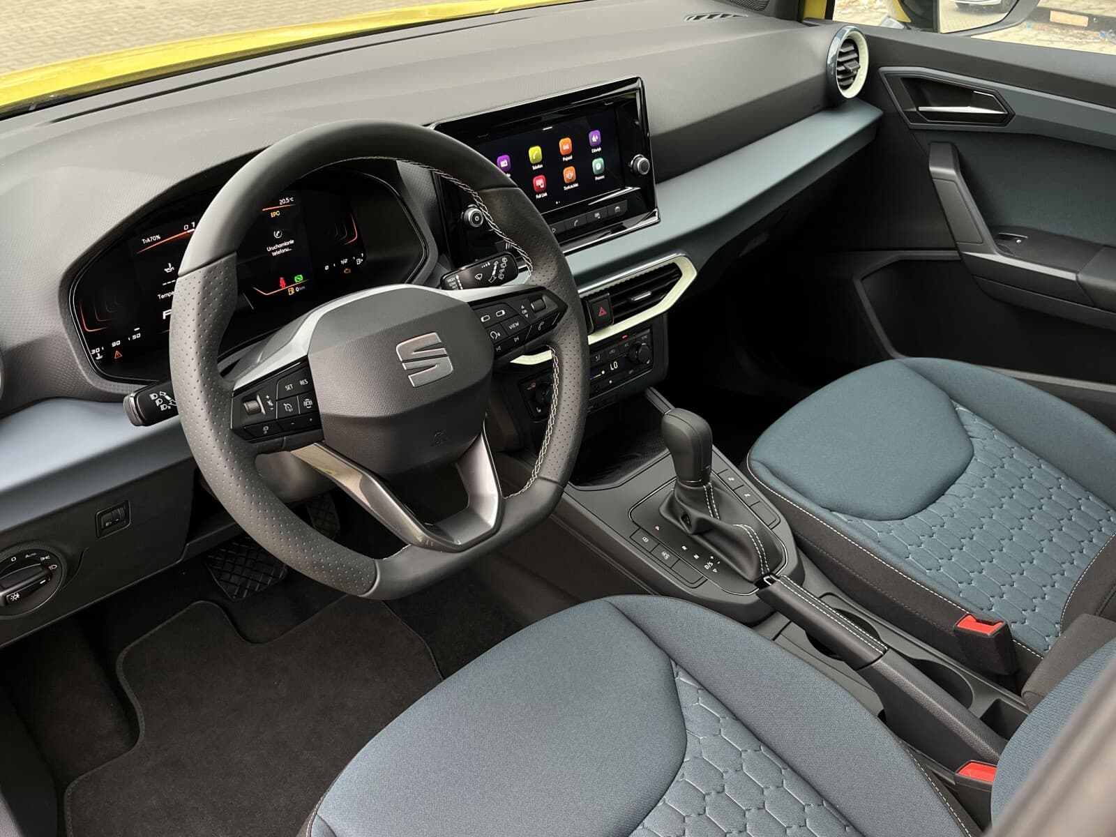 Seat Arona