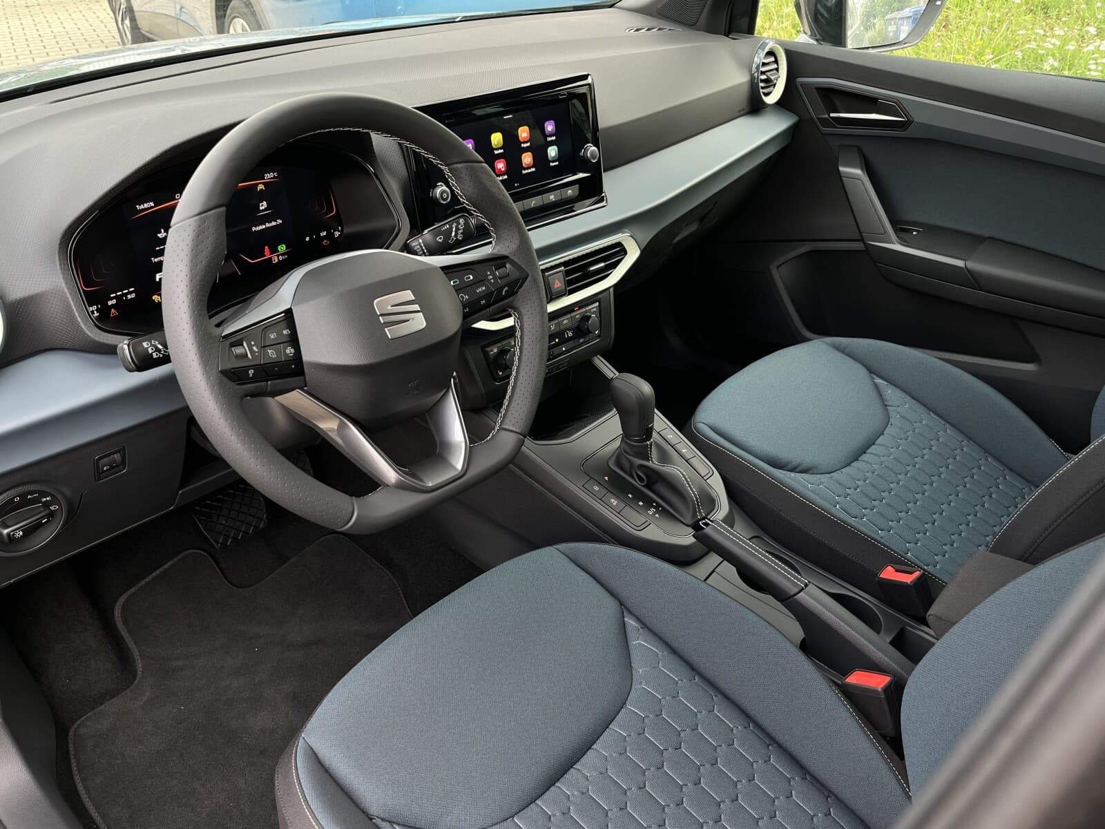 Seat Arona