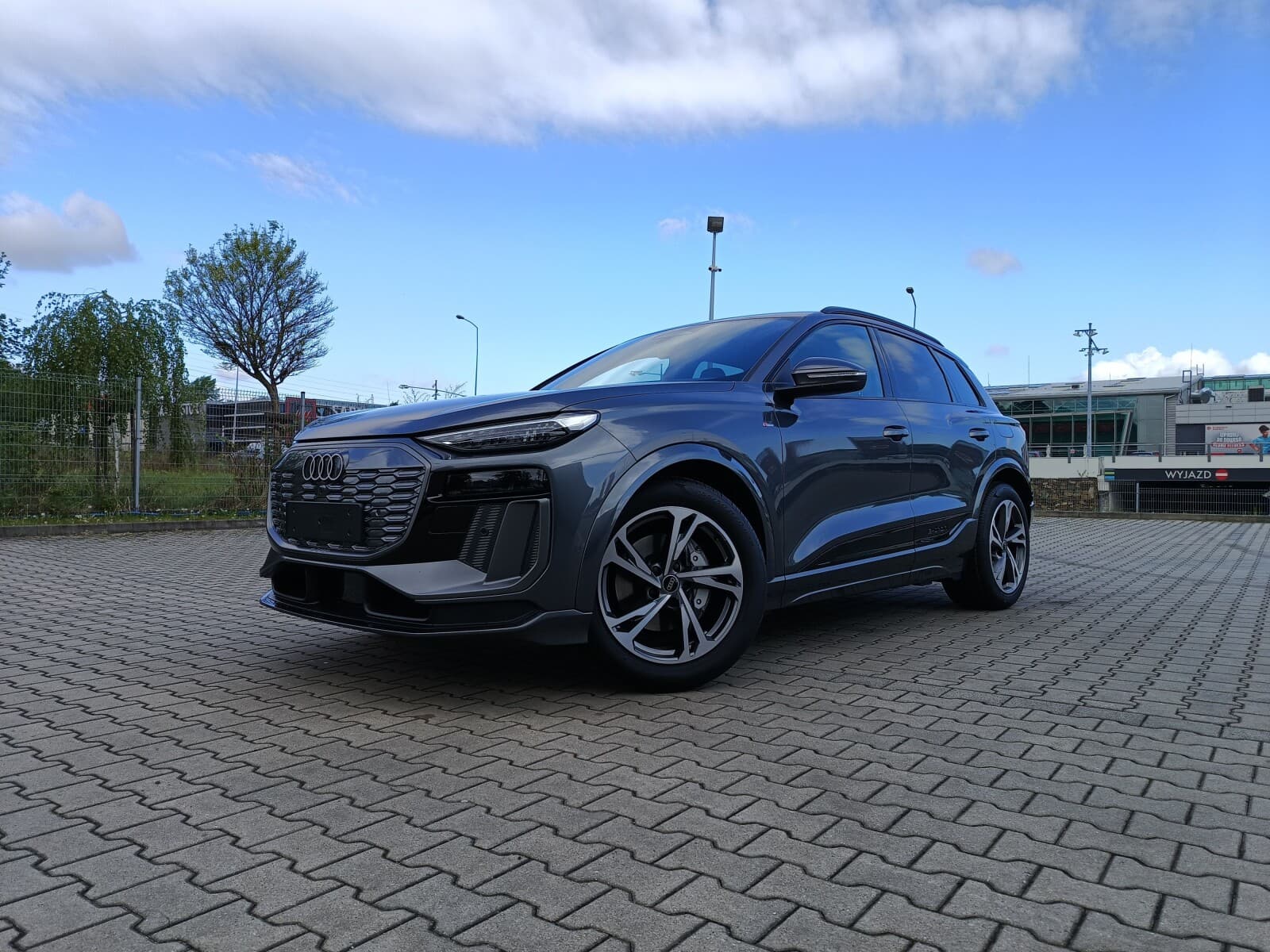 Audi Q6 e-tron