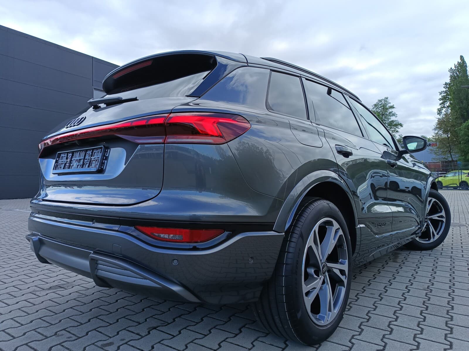 Audi Q6 e-tron